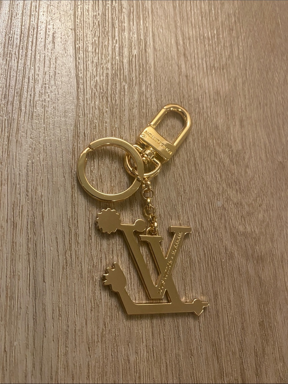 Louis Vuitton x Takashi Murakami Multicolor LV Flower Bag Charm Keychain - Picture 2 of 2